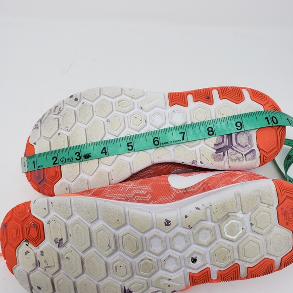 Nike Womans Size 7 Orange White Running Shoe FLAW Read Description - Picture 13 of 16